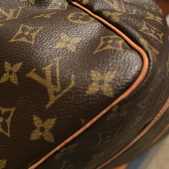 Very good preloved Louis Vuitton Sac Souple - Picture 13 of 16